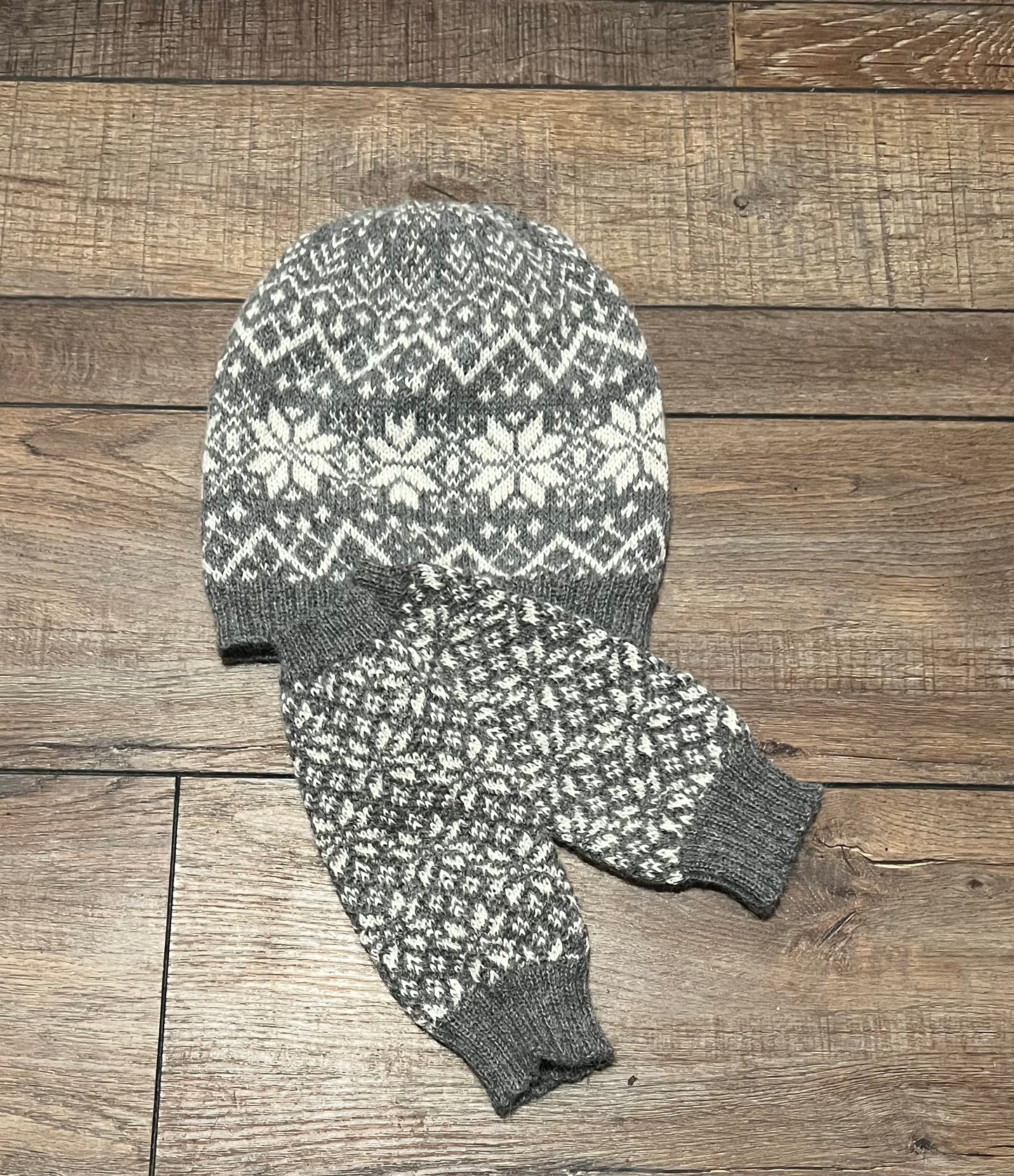 Veruska Nordic Alpaca Set